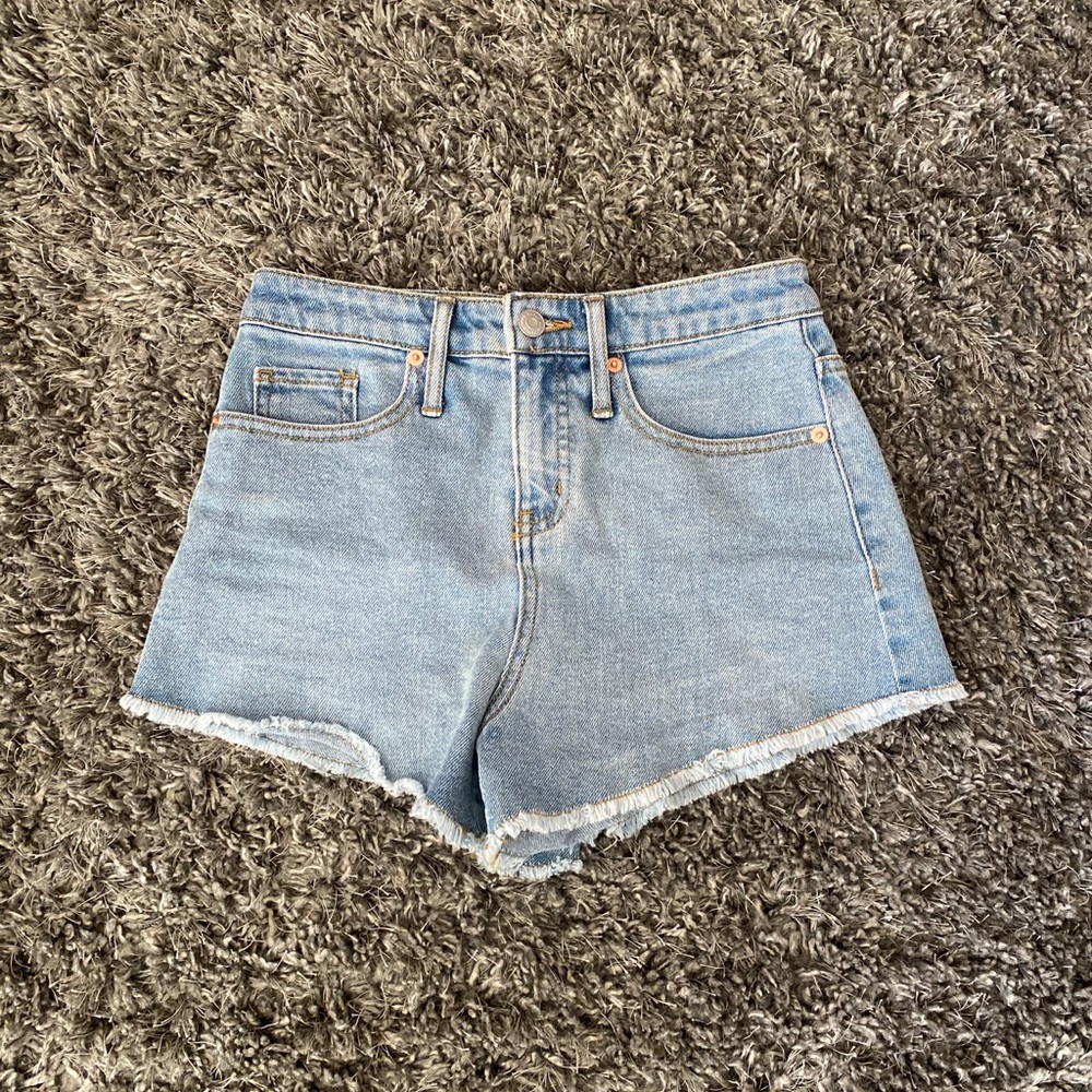 Light wash jean shorts